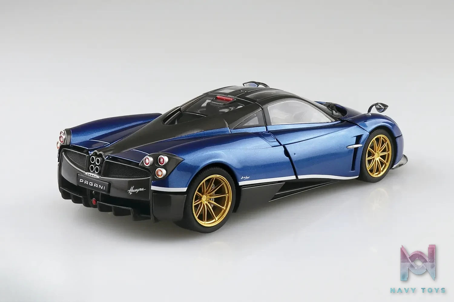 AOSHIMA – 1/24 Scale Car Model #22 (Licensed)