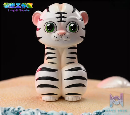 Ling Ji Studio – Original Beach lifeguard (Licensed)