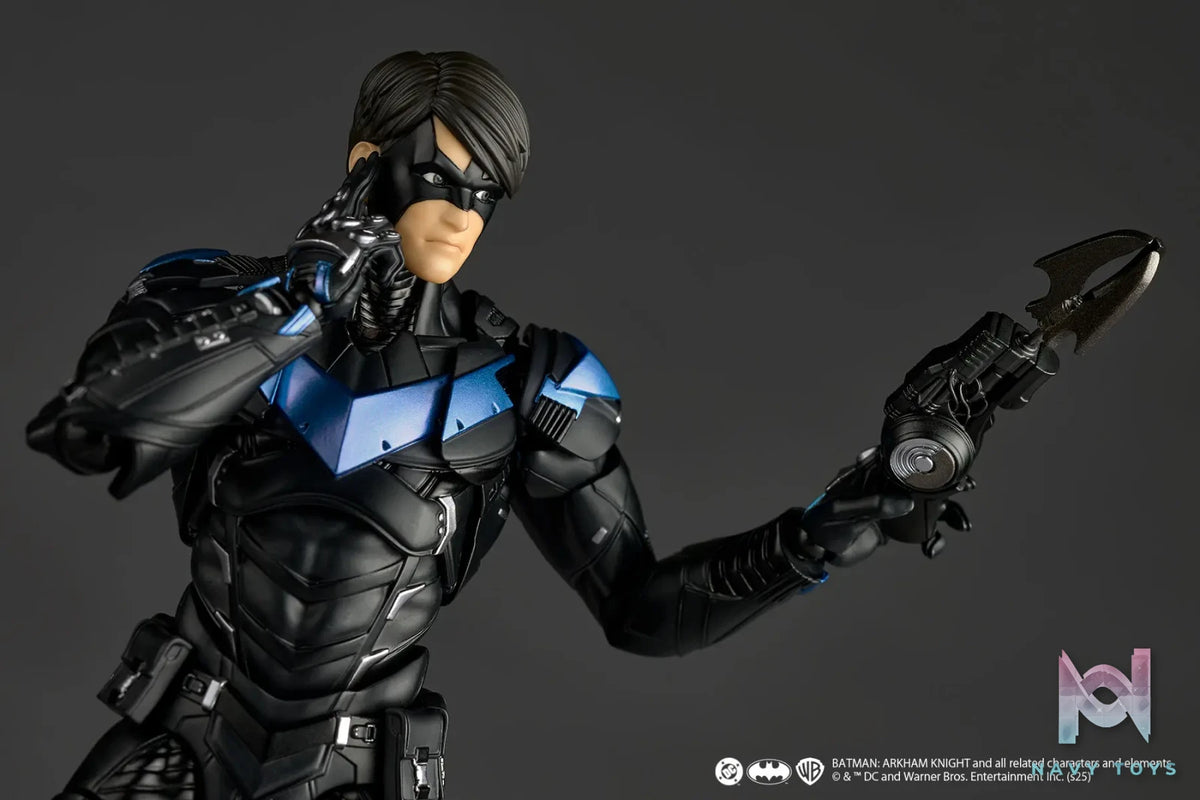 Kaiyodo – Revoltech Amazing Yamaguchi Batman: Arkham Knight Nightwing (Licensed)