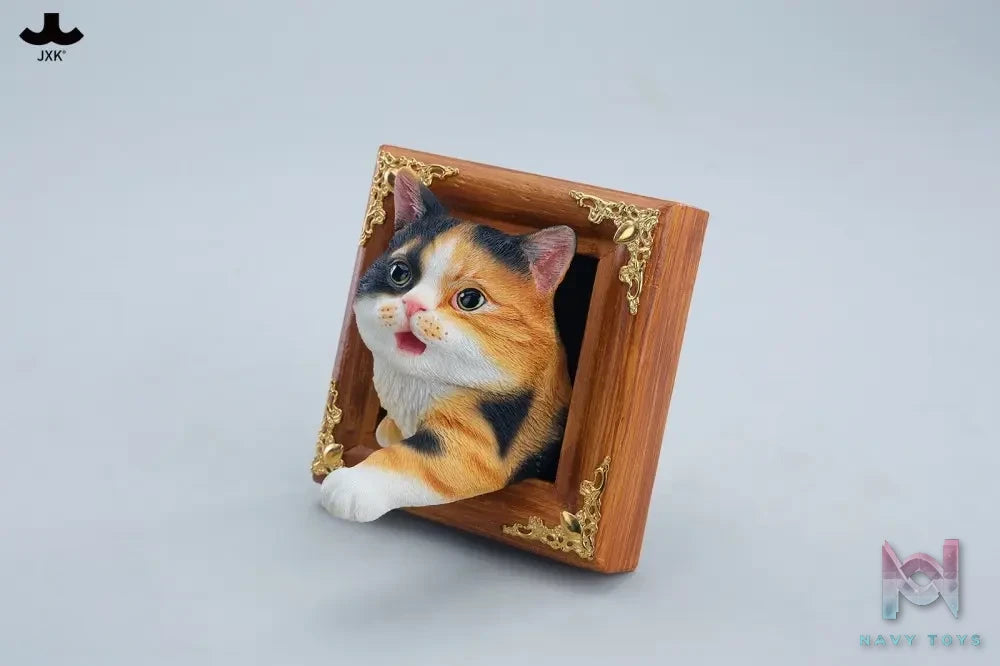 JXK – Escaped domestic cat JS-2608 (Licensed)