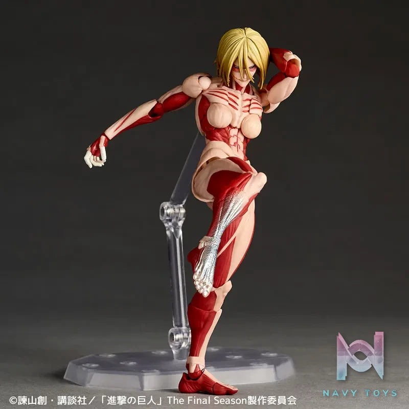 Kaiyodo – Revoltech Amazing Yamaguchi Attack on Titan Armored Titan & Female Titan (Licensed)