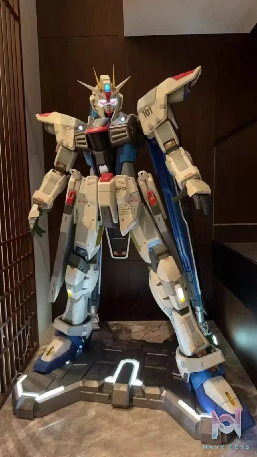 Heat Studio – ZGMF-X10A Freedom Gundam – 1/9.5