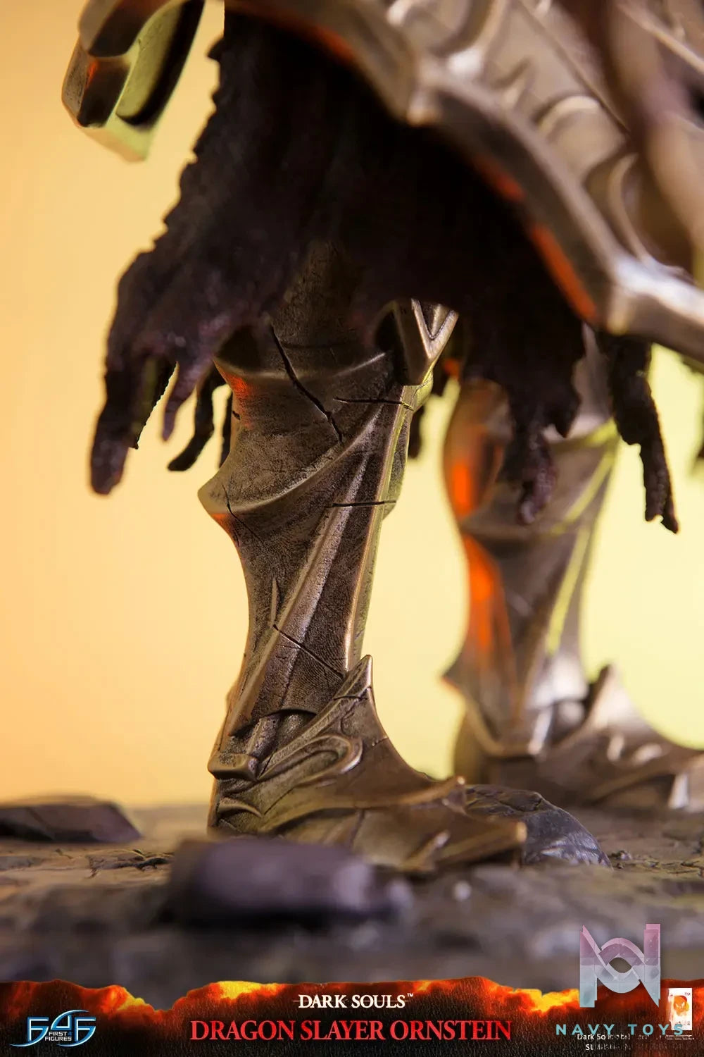First 4 Figures – Dark Souls Dragon Slayer Ornstein DSORNR (Licensed)
