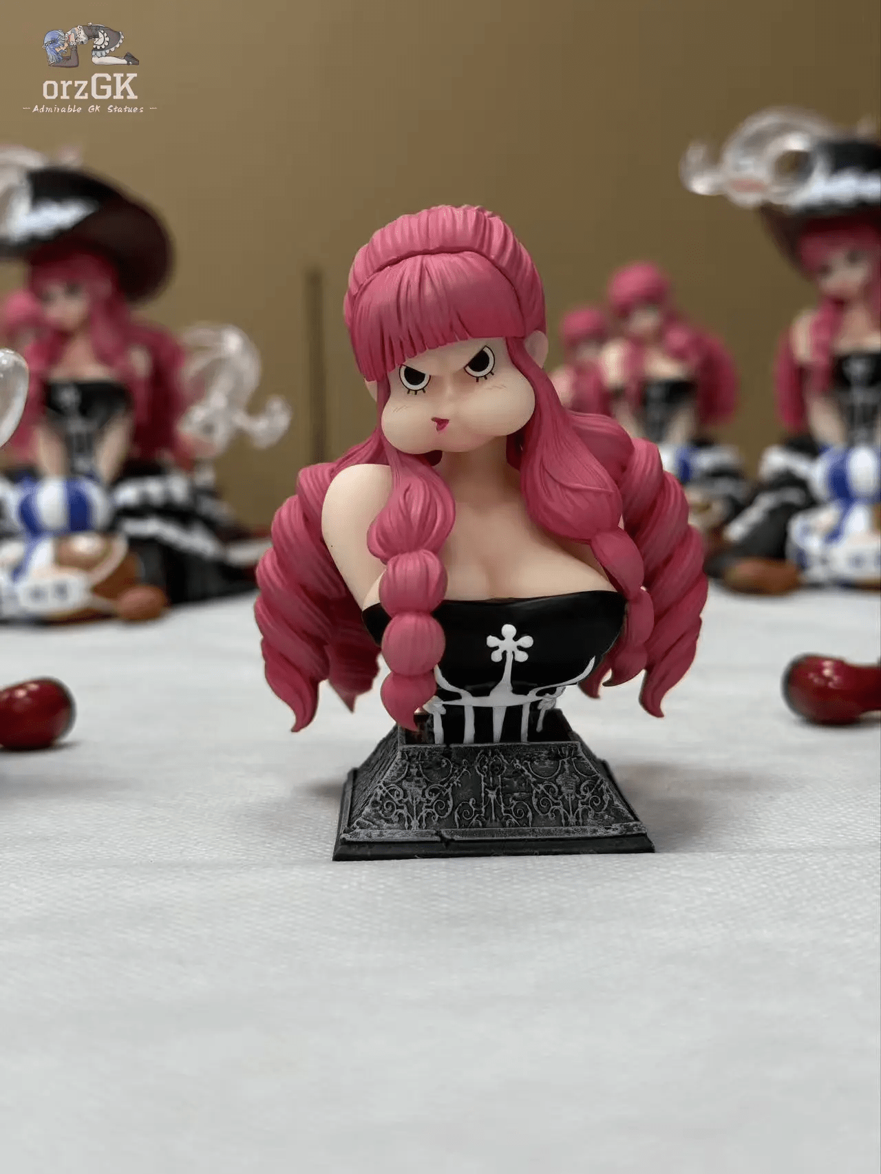 Sheep Studio - One Piece Ghost Princess Perona Sitting Model 3rd Edition resin statue Navy Toys anime figure
