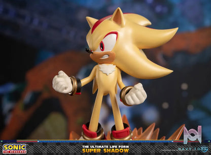 First 4 Figures – Sonic The Hedgehog – The Ultimate Life Form: Shadow the Hedgehog X Super Shadow (Licensed)