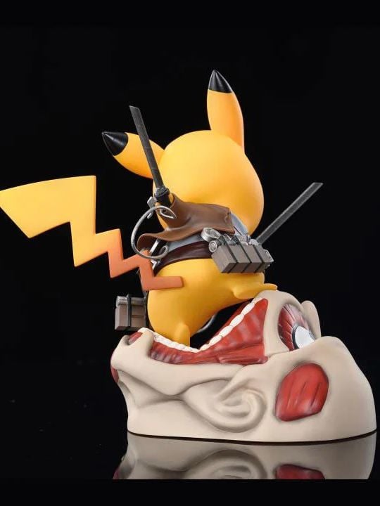 Pikachu Attack on Titan - Masker Studio resin statue Masker Studio anime figure