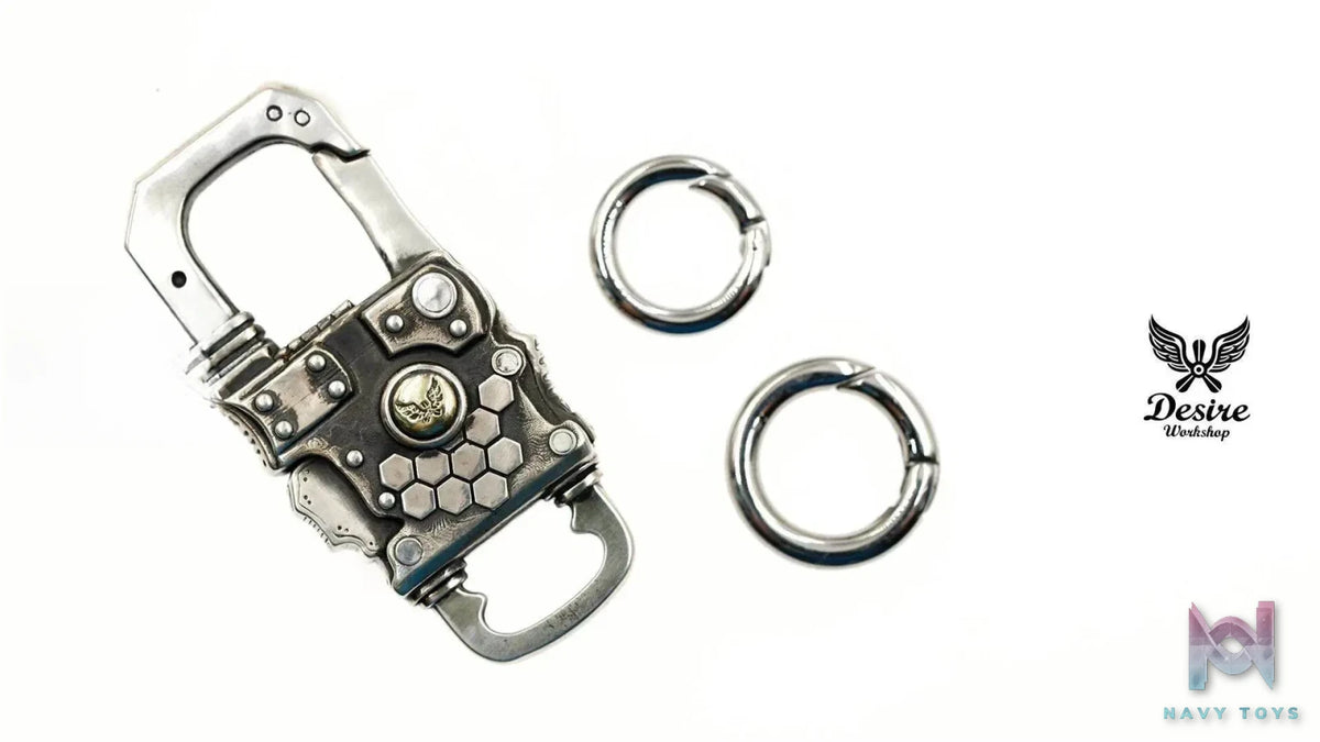 Raven Studio (silver jewelry) – Exclusive Tech-style Keychain Original