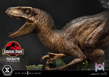 Prime 1 Studio – Legacy Museum Collection Jurassic Park (Film) Velociraptor Attack 1/6 scale LMCJP-04(Licensed)