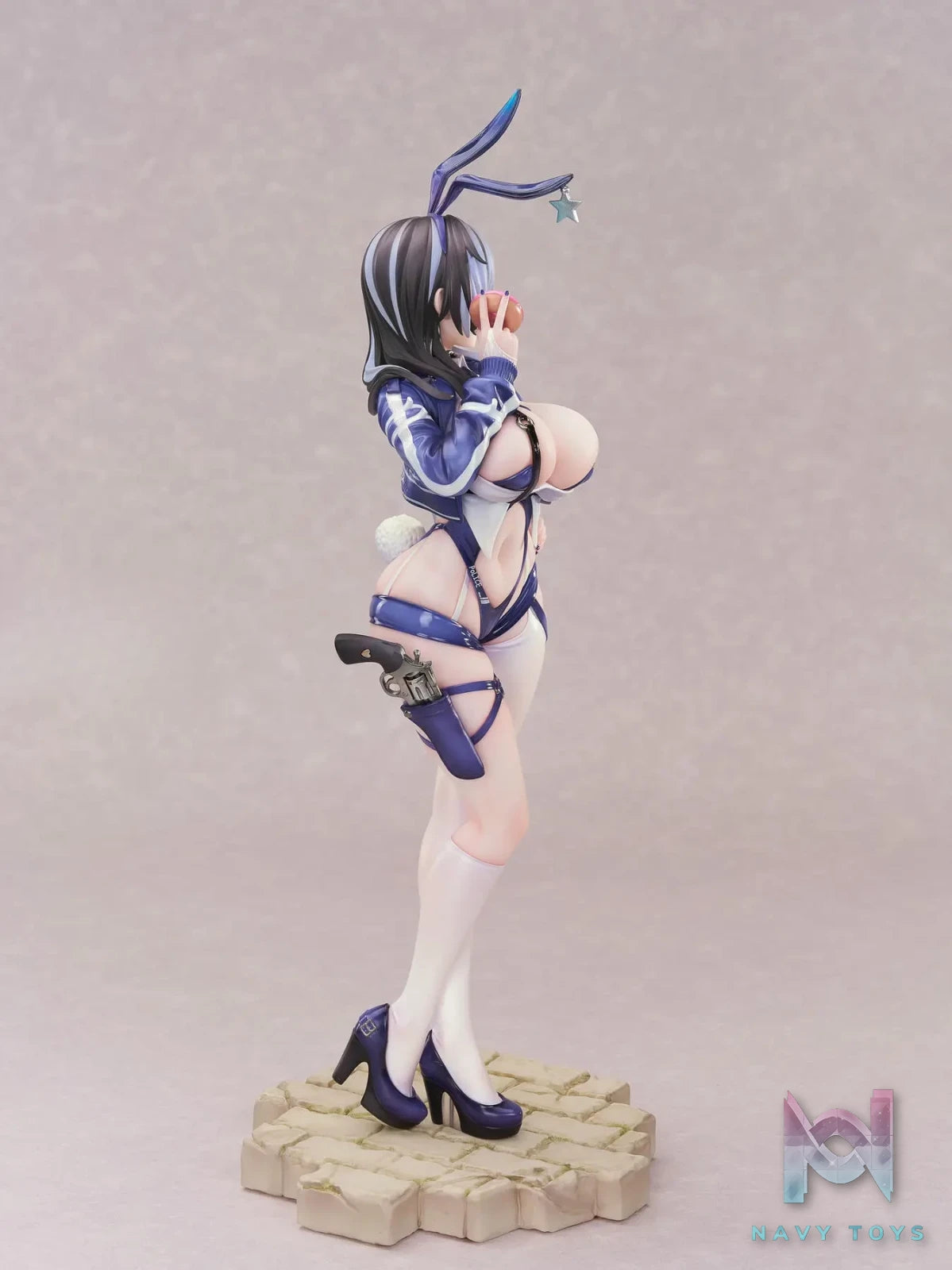 Luminous Box – CheLA77 Original Illustration Bunny Cops 02 1/6 Figure (Licensed)