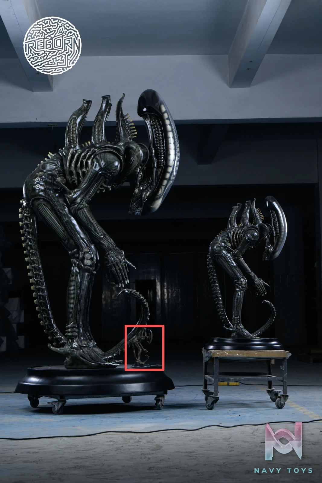 Reborn Studio – Alien Bowing Alien