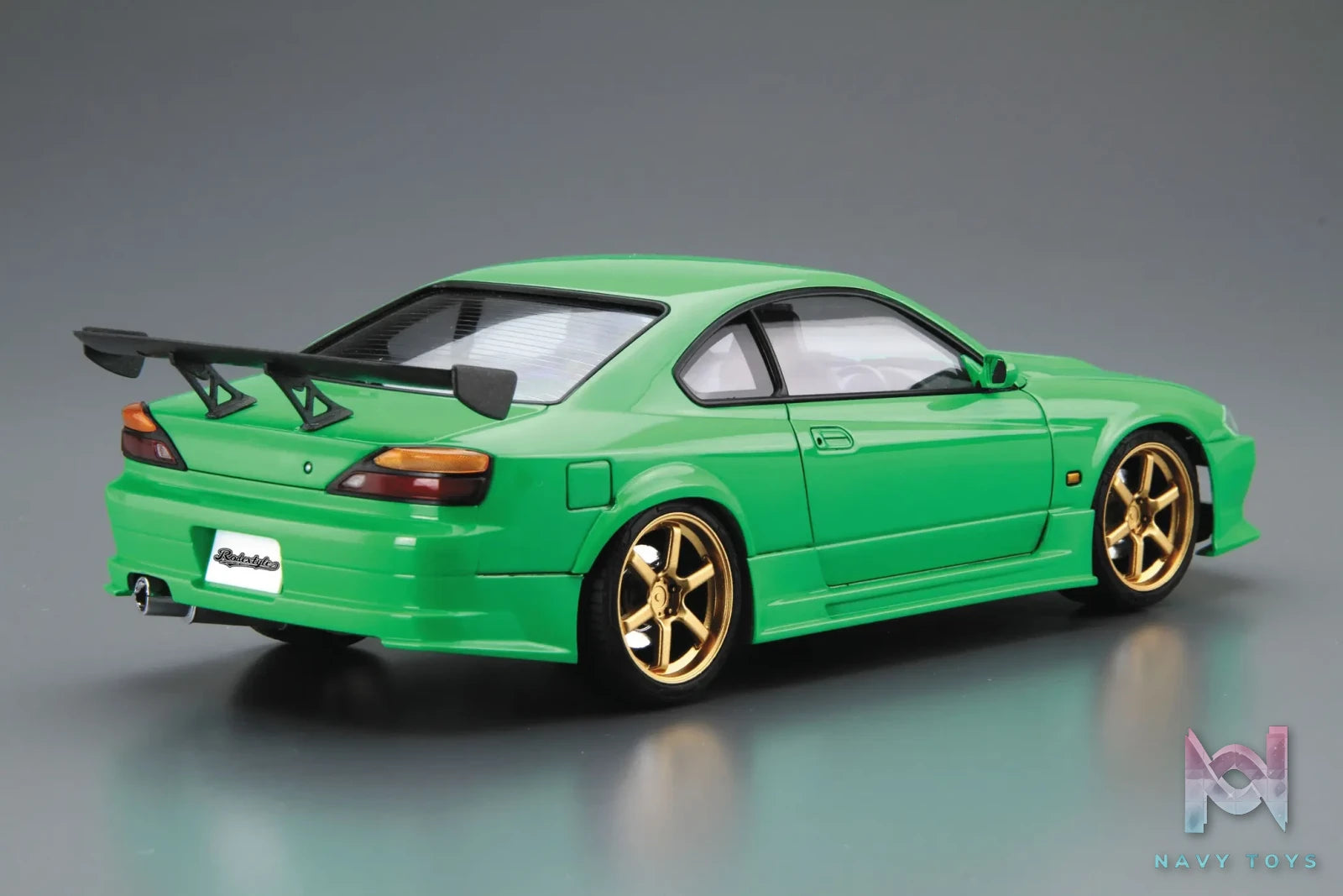 AOSHIMA – 1/24 Scale Car Model #17 (Licensed)