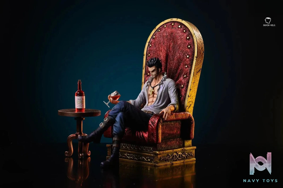 Brain-Hole Studio – One Piece Seated Dracule Mihawk