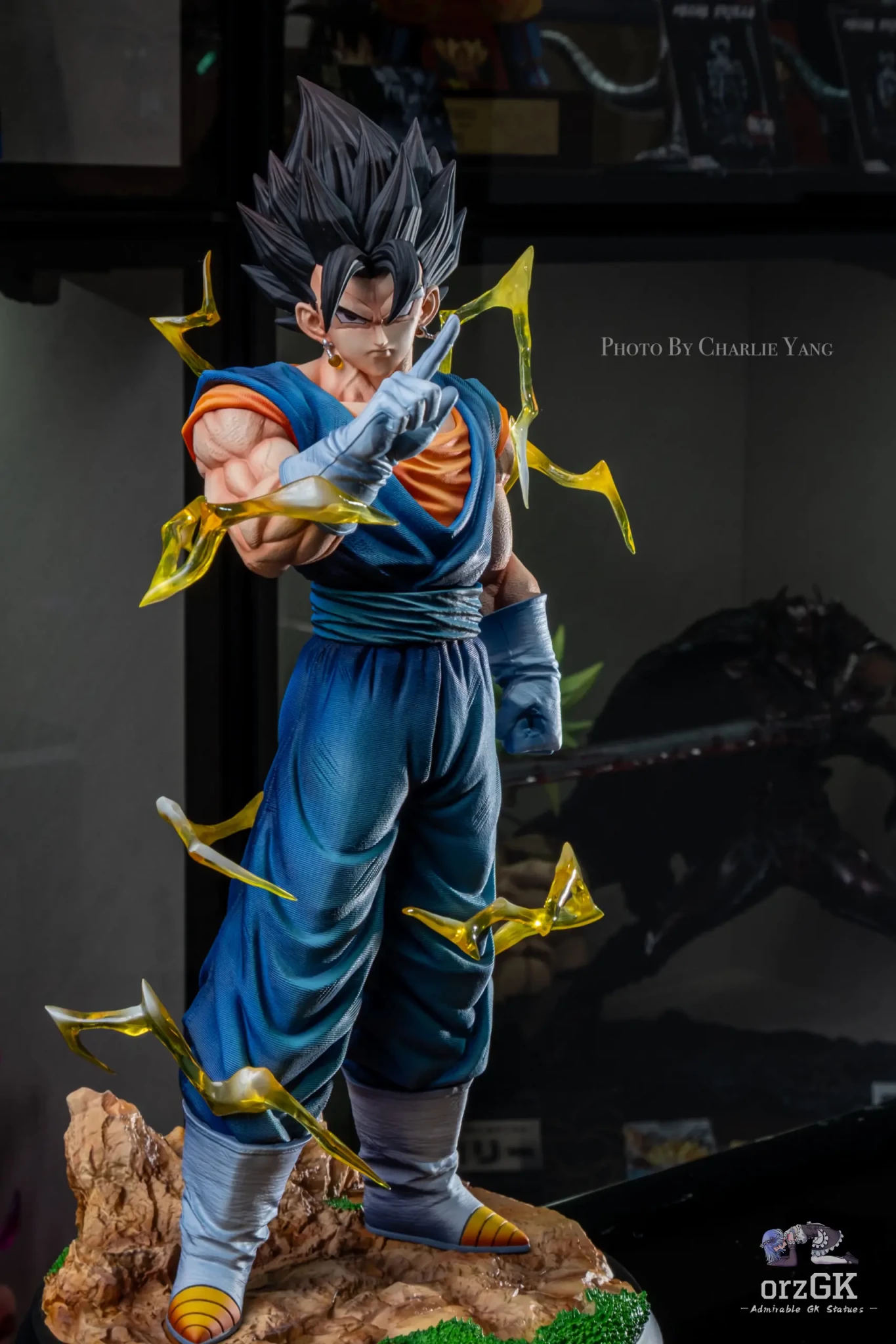 KAW Studio - Vegito Dragon Ball resin statue Navy Toys anime figure