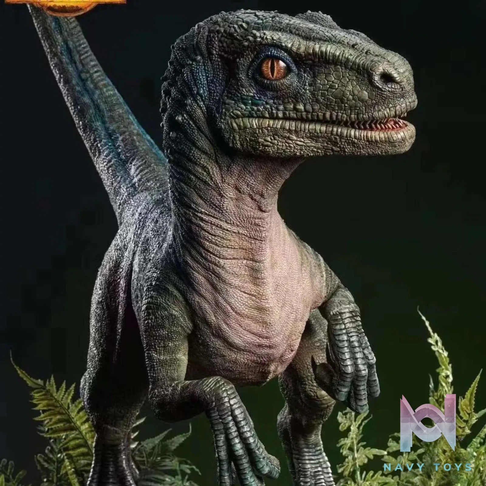 Queen Studio – Jurassic World Second Jurassic Beta Dinosaur Statue (Licensed)