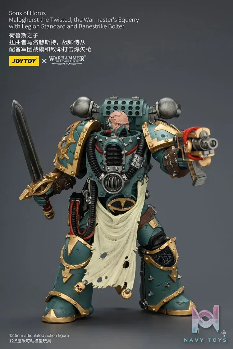 JOYTOY – Sons of Horus Maloghurst the Twisted, the Warmaster’s Equerry with Legion Standard and Banestrike Bolter JT04339 (Licensed)