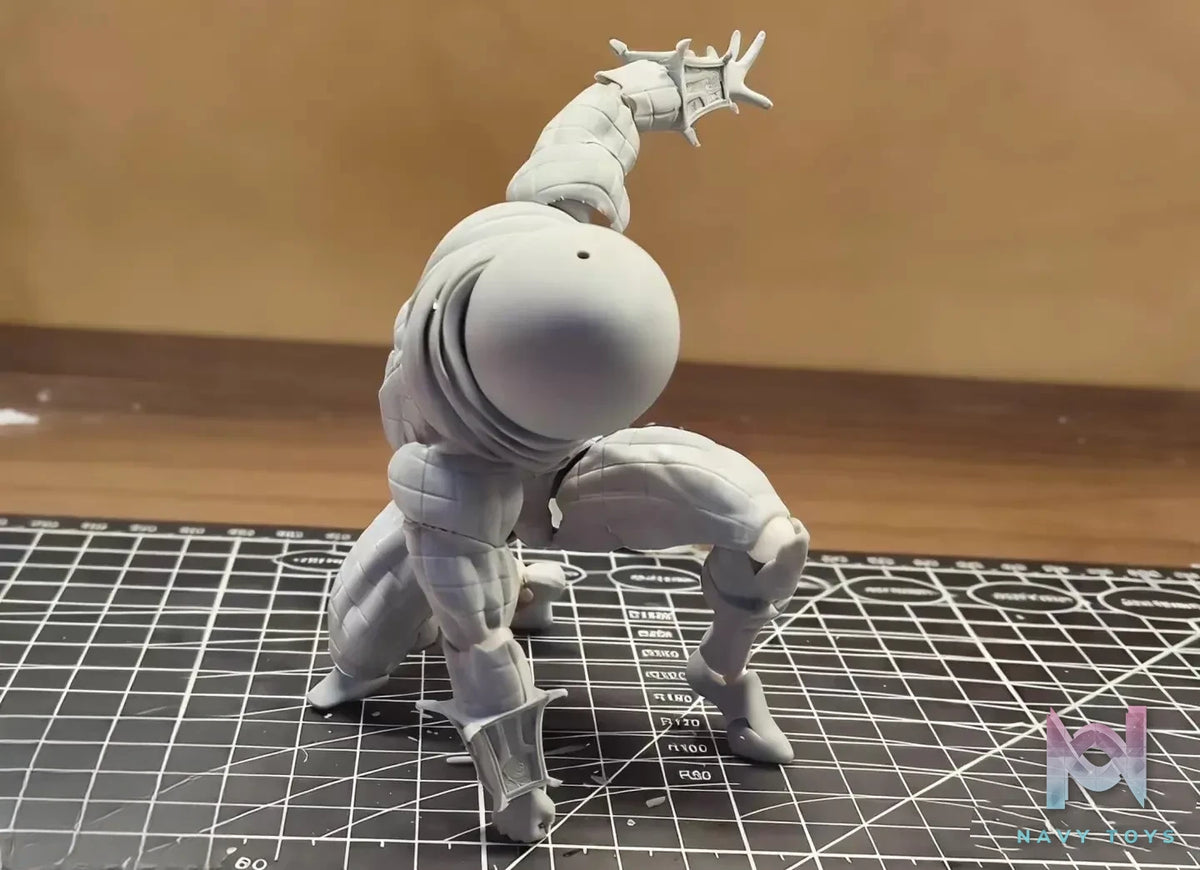 Kaiyodo – Mysterio 1/12 Scale Action Figure White Model Kit (Licensed)