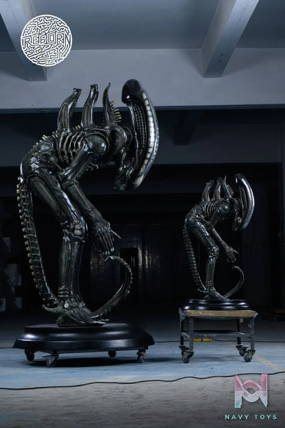 Reborn Studio – Alien Bowing Alien