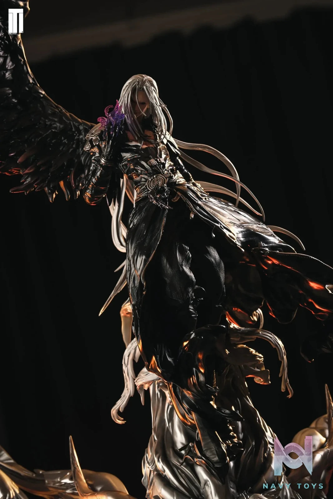 Iron Curtain studio – Final Fantasy VII Anniversary collection Supreme Collection series Sephiroth
