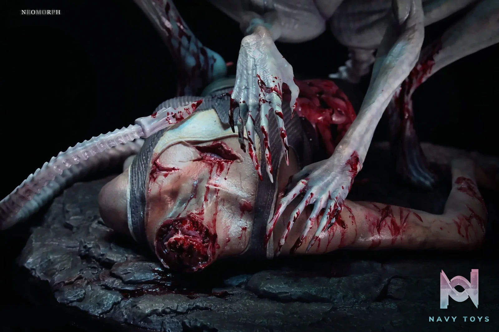 Deep tale Studio – White Alien