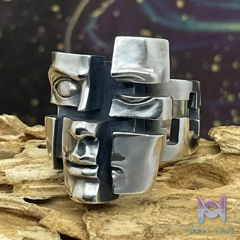 Shou Jiang Studio – Split Personality Ring Original