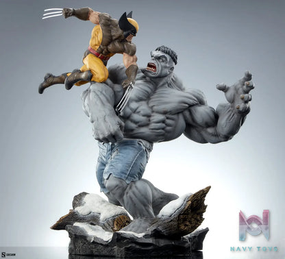 Sideshow Collectibles – Marvel collectible Grey Hulk vs Wolverine 2002162 (Licensed)