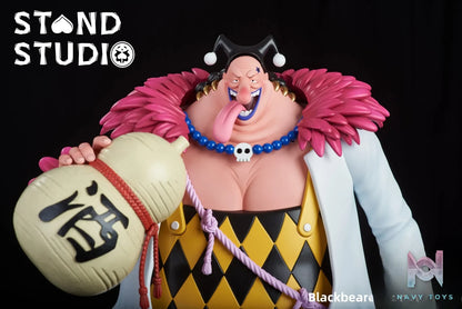 Stand Studio – One Piece Blackbeard Pirates #8 Vasco Shot