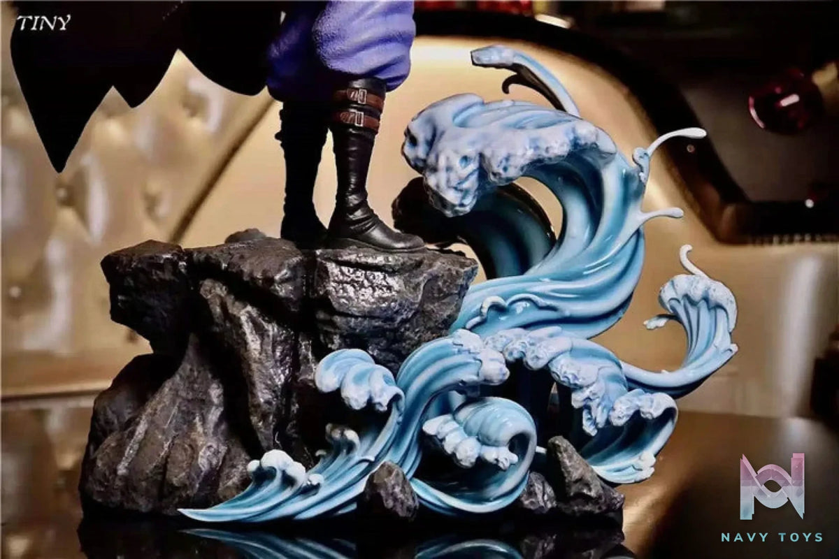 Tiny Studio – One Piece Shichibukai Dracule Mihawk
