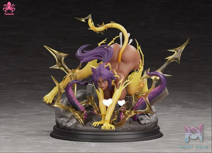 Tentacle Studio – Lightning Cat Yoruichi vs. Tentacles Bleach