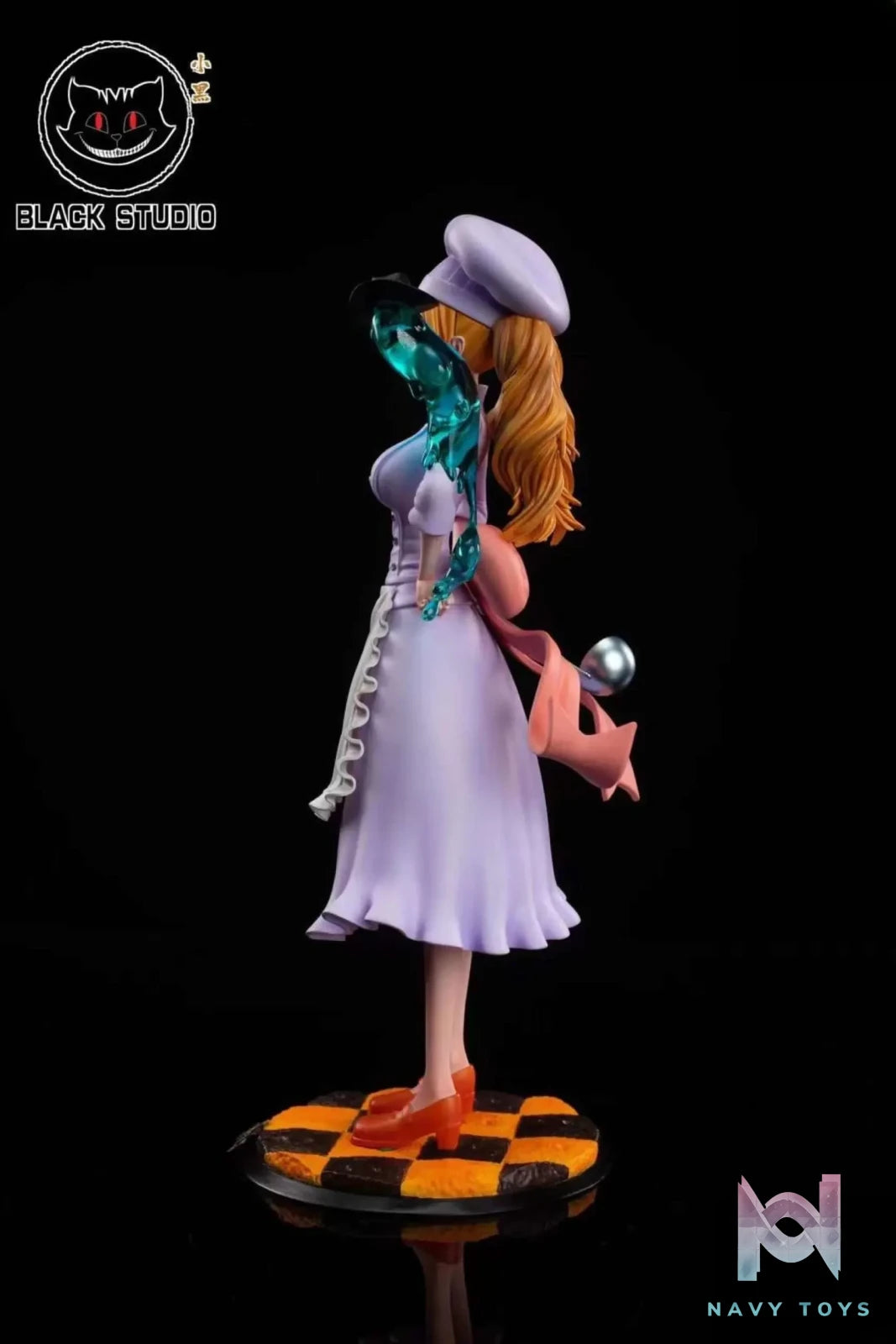Black Studio – One Piece Charlotte Purin