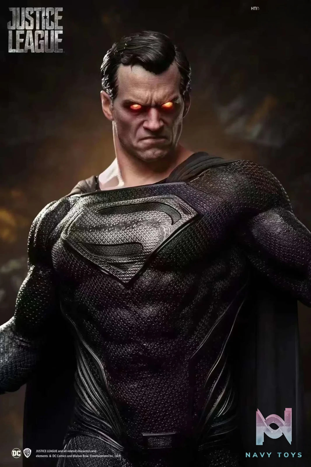 Queen Studio – DC Black Superman (Licensed)