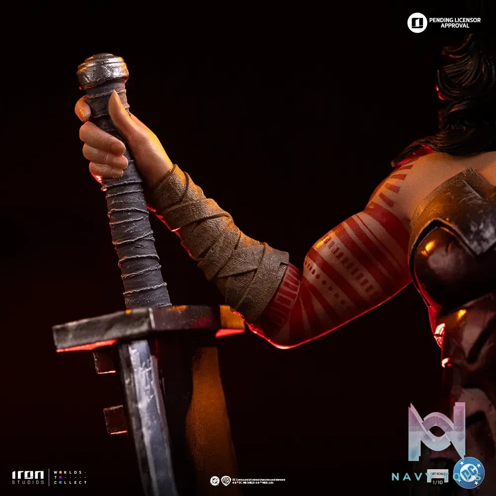 Iron Studio – Wonder Woman Absolute – DC Comics – Art Scale 1/10 Statue DCCDCG139426-10 (Licensed)