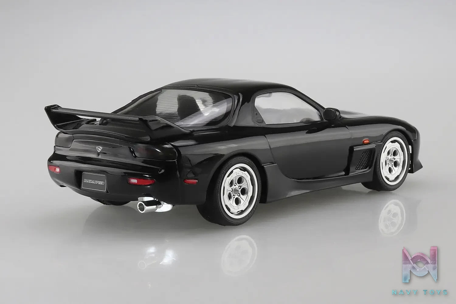 AOSHIMA – 1/24 Scale Car Model #7 (Licensed)