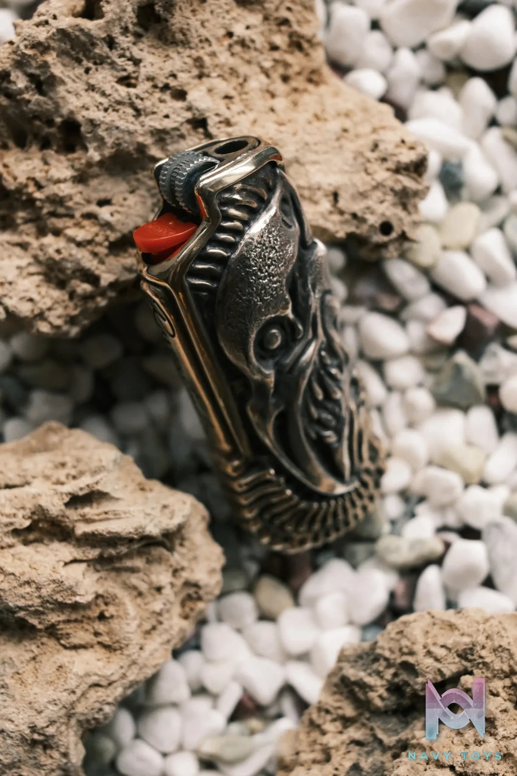 Raven Studio (silver jewelry) – Misty Fire Handmade Silver BIC J5 Lighter Case Original