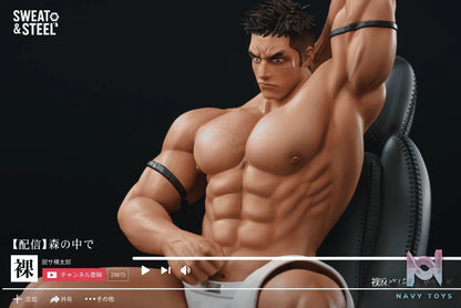 Sweat & Steel Studio – Manly Charm Device Series Derek Crawford (Licensed)