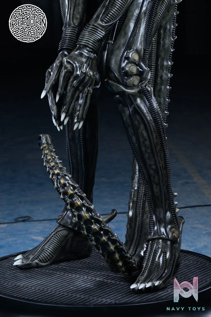 Reborn Studio – Alien Bowing Alien