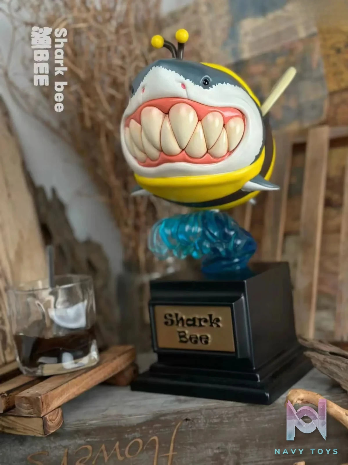 Natural Science Book – Original Shark PLUS (Licensed)