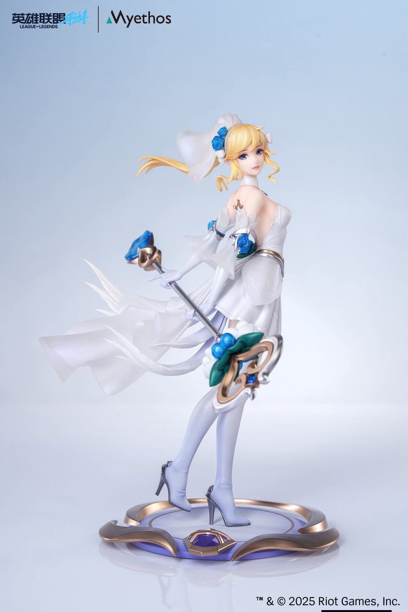 Crystal Rose Lux resin statue Myethos Studio anime figure