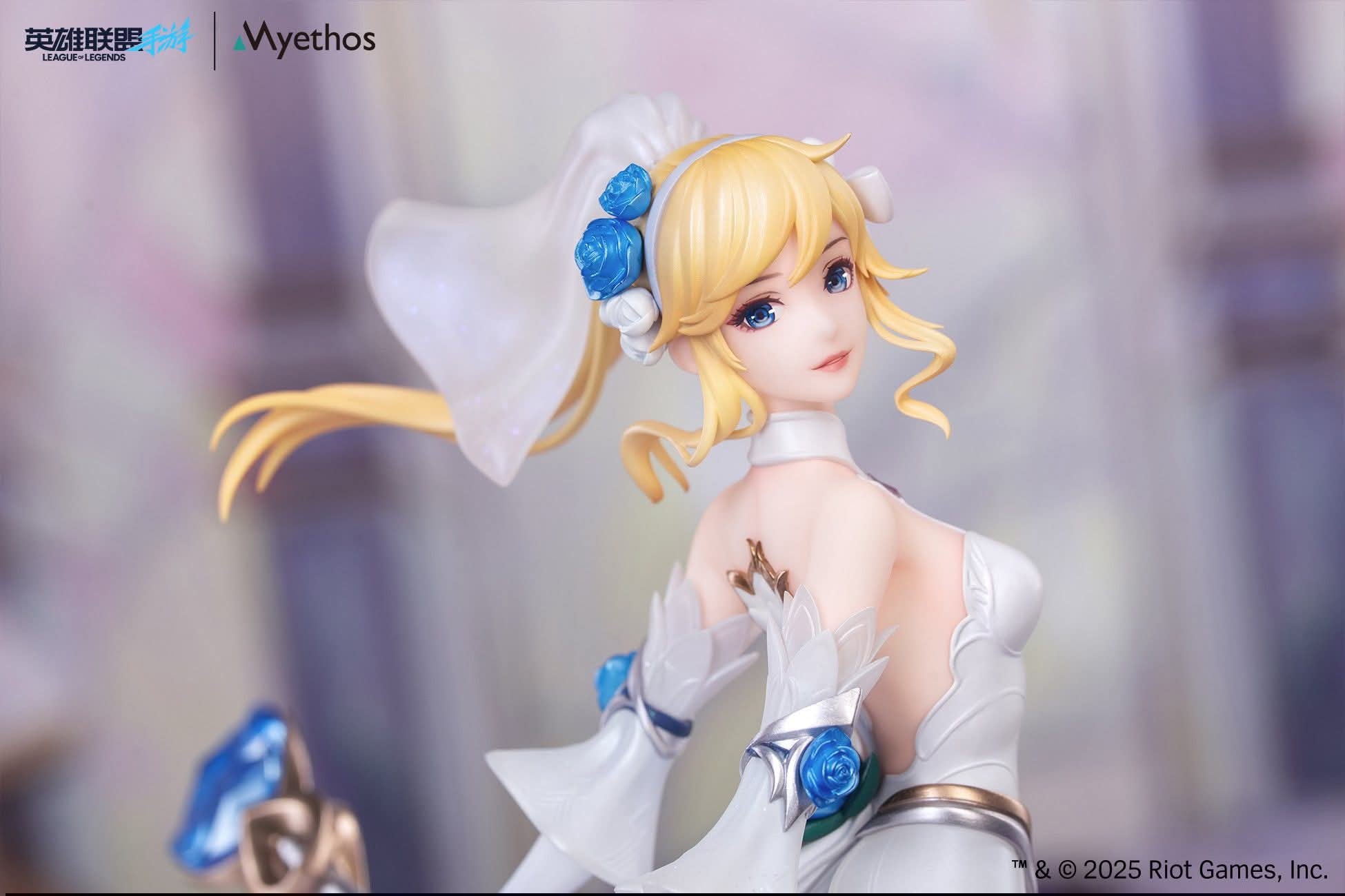 Crystal Rose Lux resin statue Myethos Studio anime figure