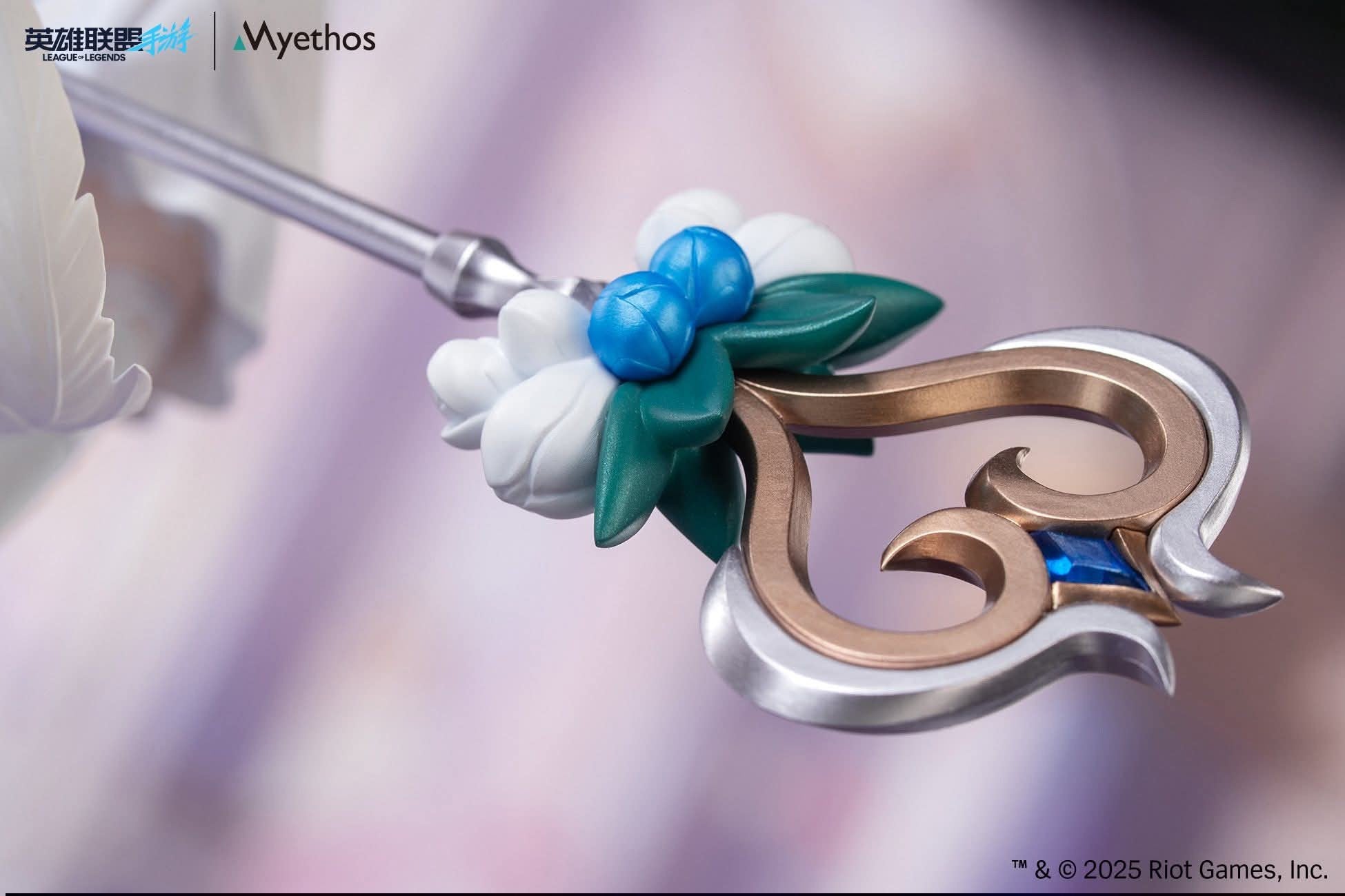 Crystal Rose Lux resin statue Myethos Studio anime figure