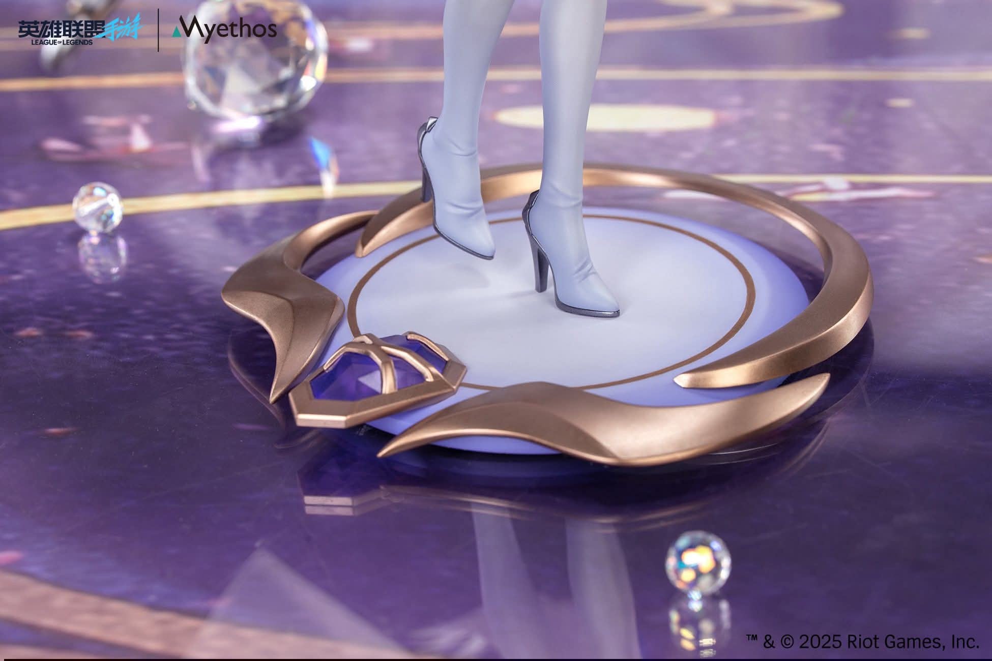 Crystal Rose Lux resin statue Myethos Studio anime figure