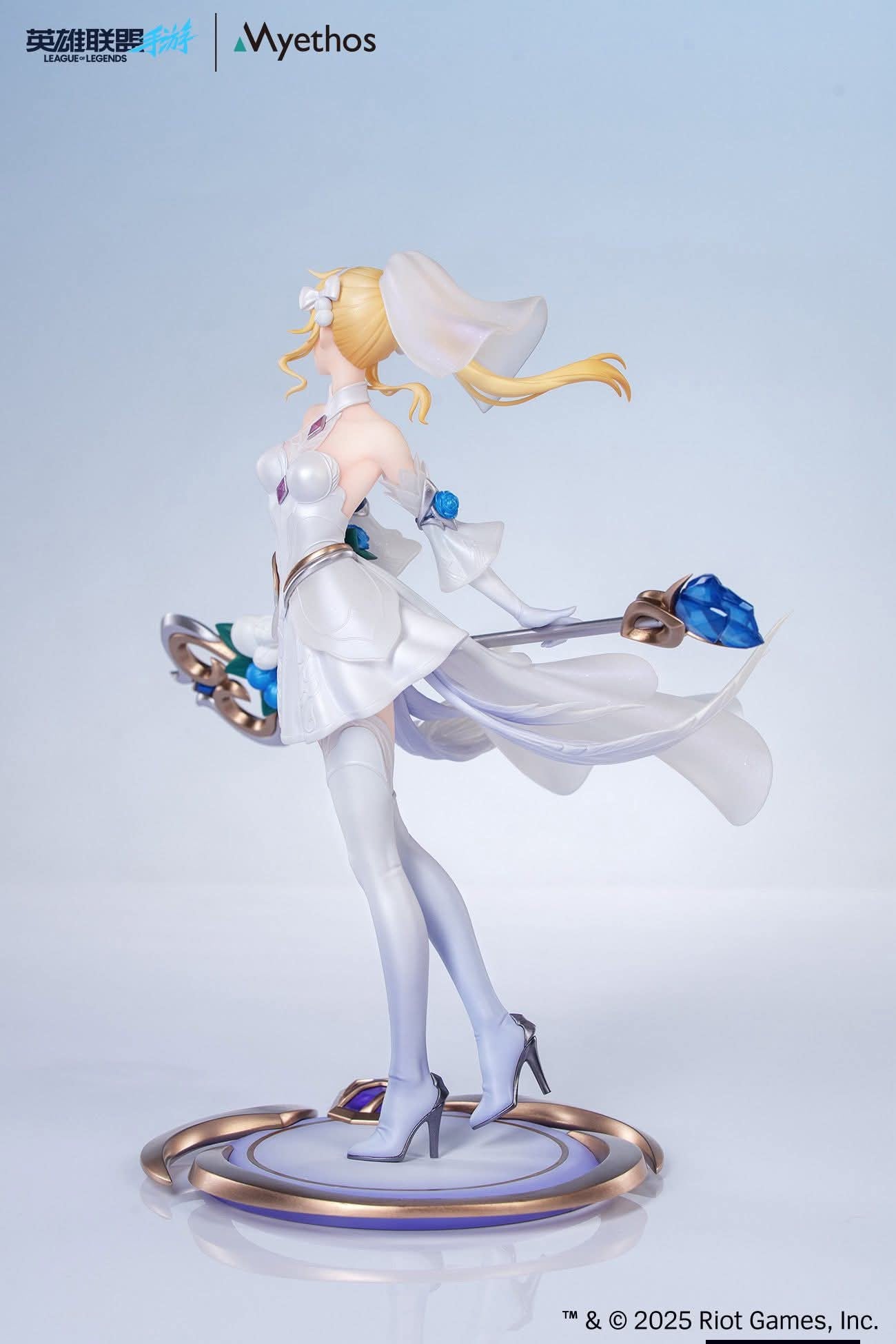 Crystal Rose Lux resin statue Myethos Studio anime figure