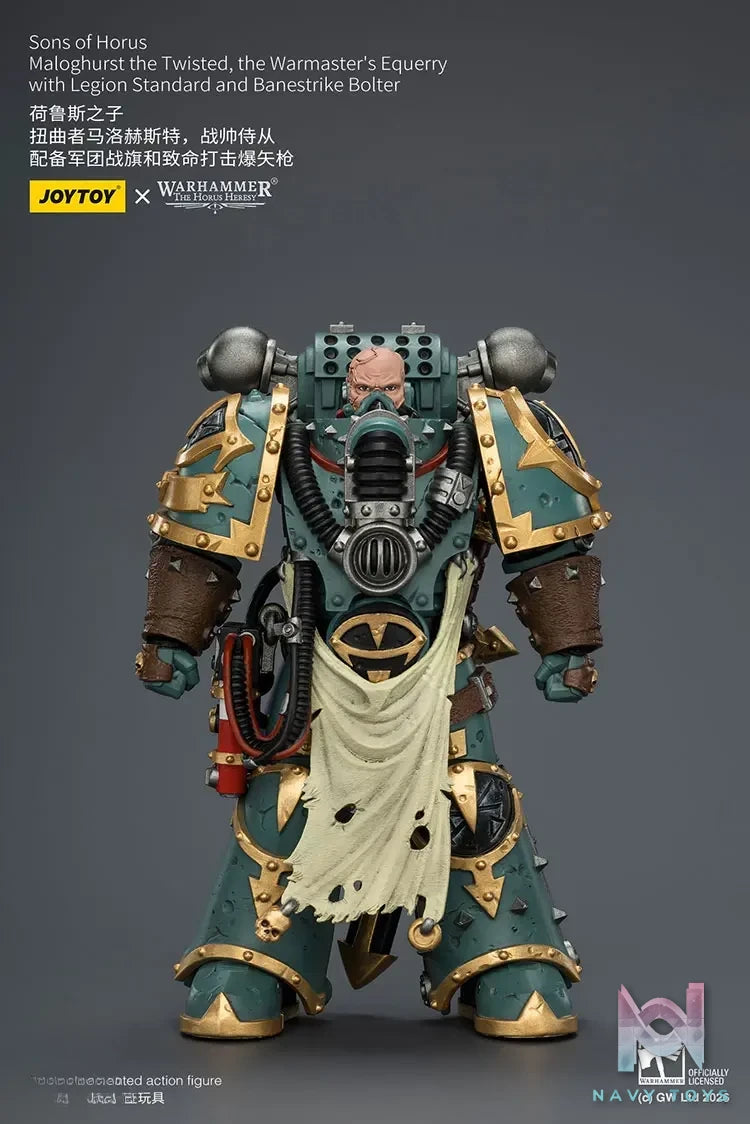 JOYTOY – Sons of Horus Maloghurst the Twisted, the Warmaster’s Equerry with Legion Standard and Banestrike Bolter JT04339 (Licensed)