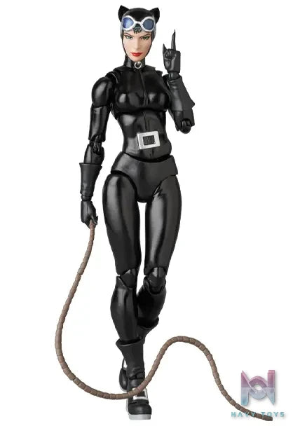 MEDICOM TOY – Mafex Batman Hush Comic Version Catwoman Action Figure (Licensed)