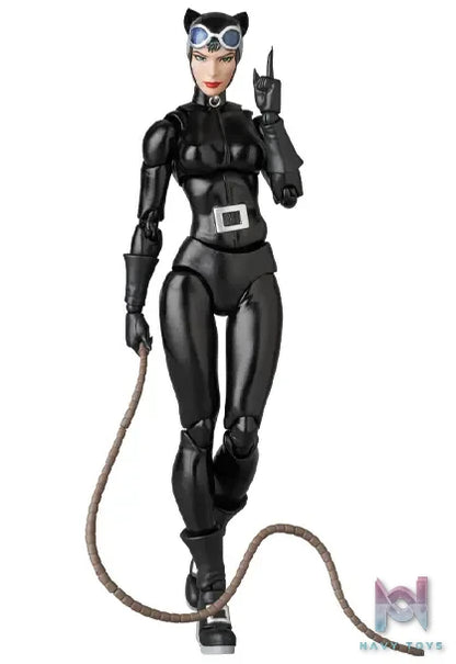 MEDICOM TOY – Mafex Batman Hush Comic Version Catwoman Action Figure (Licensed)