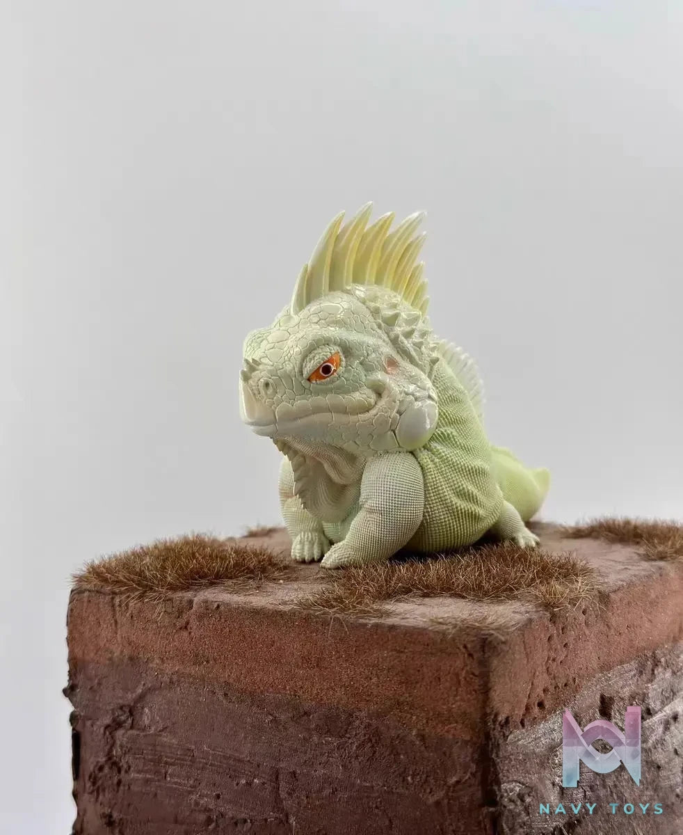 Natural Science Book Studio – Original Snow Iguana iguana Limited Edition (Licensed)