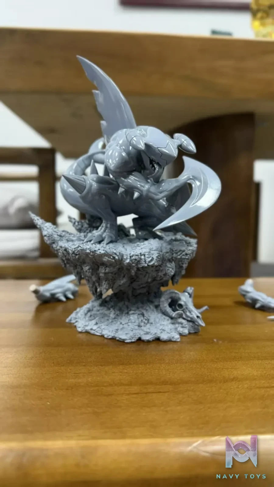 Shen Me Gua Studio – Mega Garchomp Pokémon