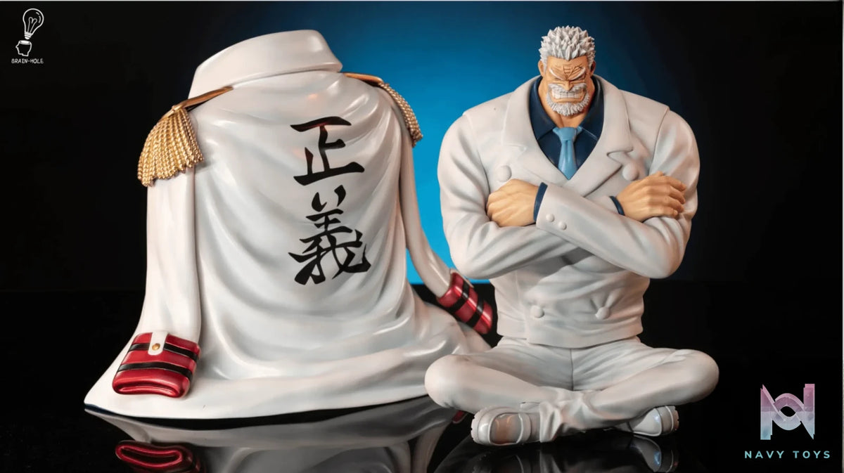 Brain-Hole Studio – One Piece Seated Monkey D Garp