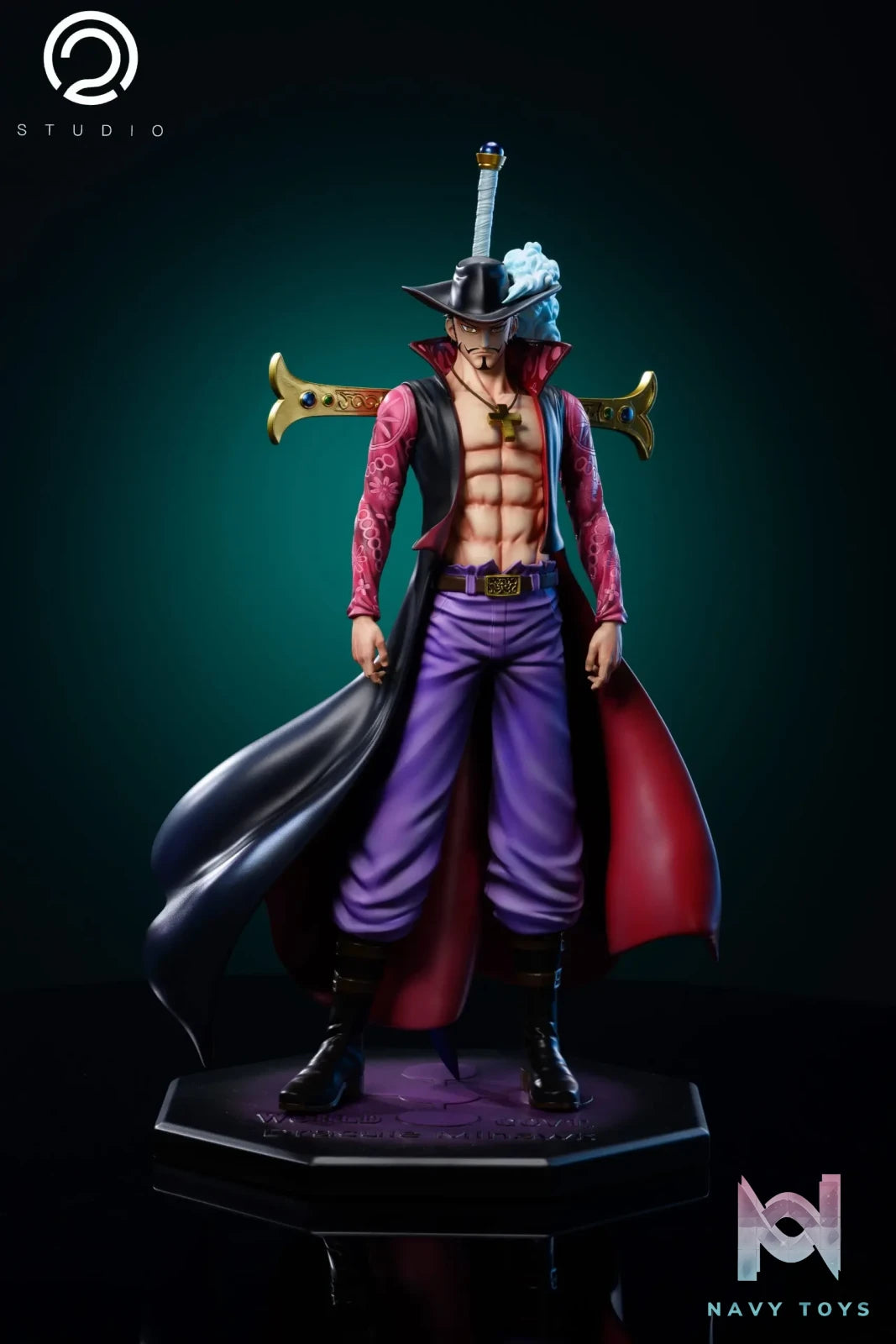 C2 Studio – One Piece Standing Shichibukai Fifth Hawkeye Dracule Mihawk