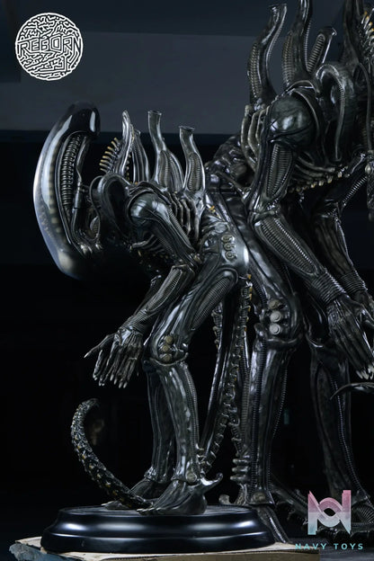 Reborn Studio – Alien Bowing Alien
