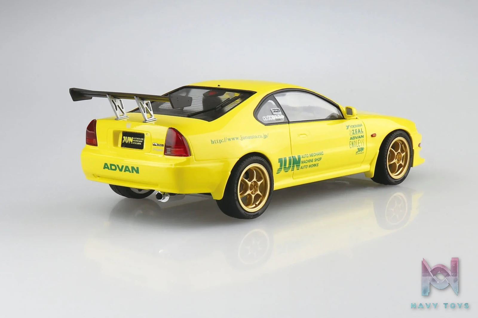 AOSHIMA – 1/24 Scale Car Model #4 (Licensed)
